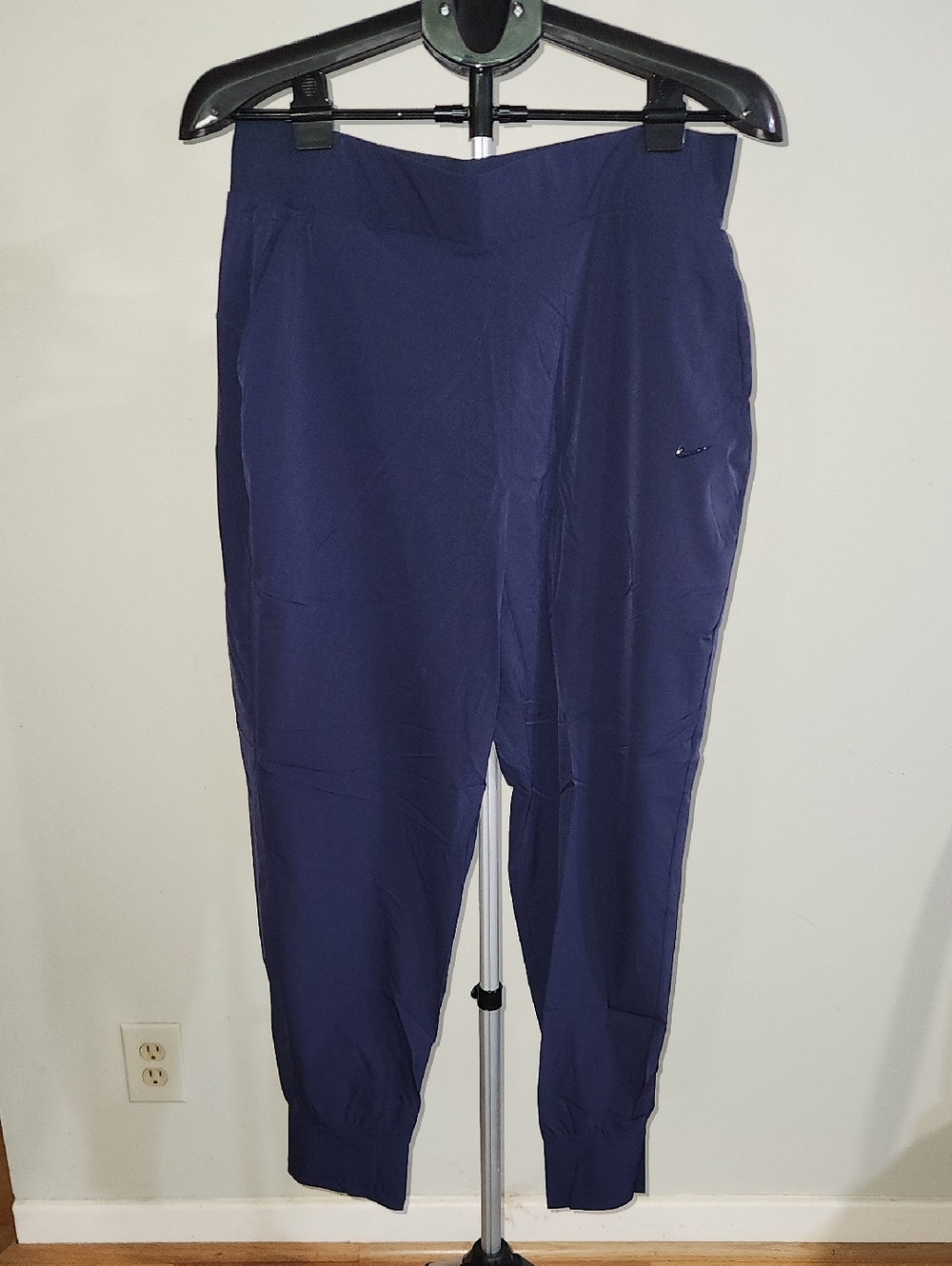 Nike Womens Navy Blue Dri Fit Joggers. Size XL.